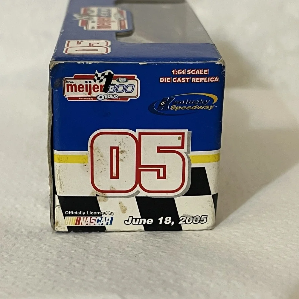 Kentucky Speedway Meijer 300 NASCAR Oreo Die-Cast Car 2005 Sealed in Box